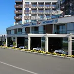 Apartment Paradiso 308-309 Private *